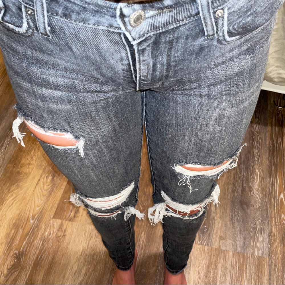 Levi Distressed High Waisted Skinny Jeans